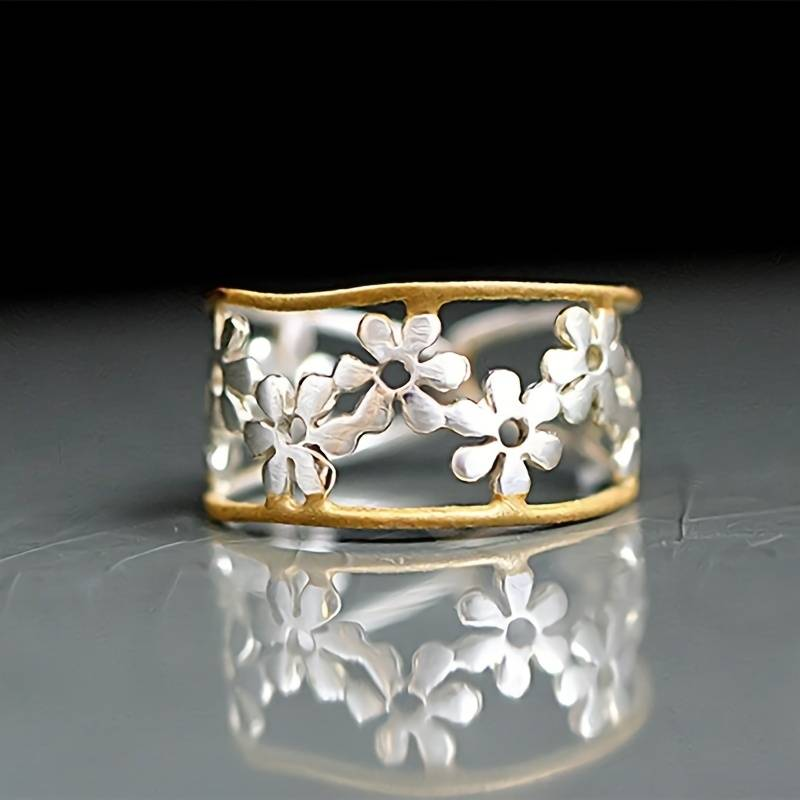 Blissful Daisy Ring
