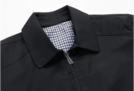 Men’s Classic Black Zip-Up Jacket with Checked Lining for Everyday Wear