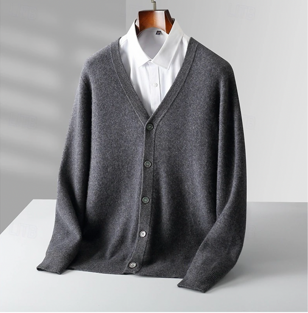 Men's Classic Button-Up Knit Cardigan for Smart Occasions