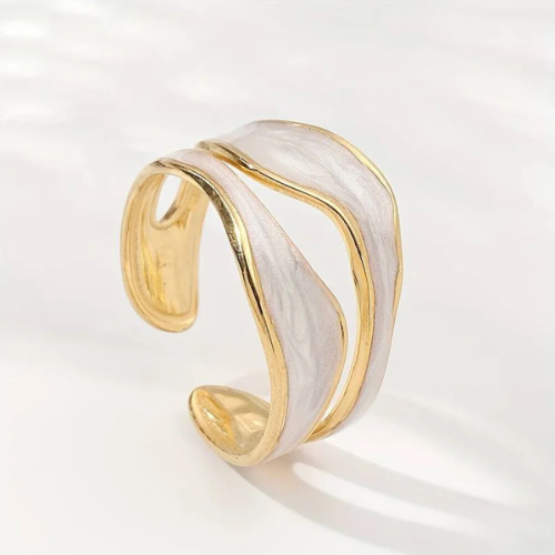 Dream - Antique White Gold Band