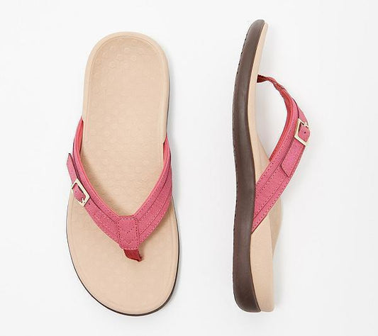 Stylish Women’s Flip-Flops for All-Day Adventures
